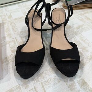 Chinese Laundry Black Women's Theresa Heeled Sandal Micro suede host pick